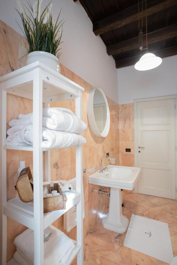 Lo Schiaccianoci Bed&Breakfast De Charme Scanzorosciate Exteriér fotografie